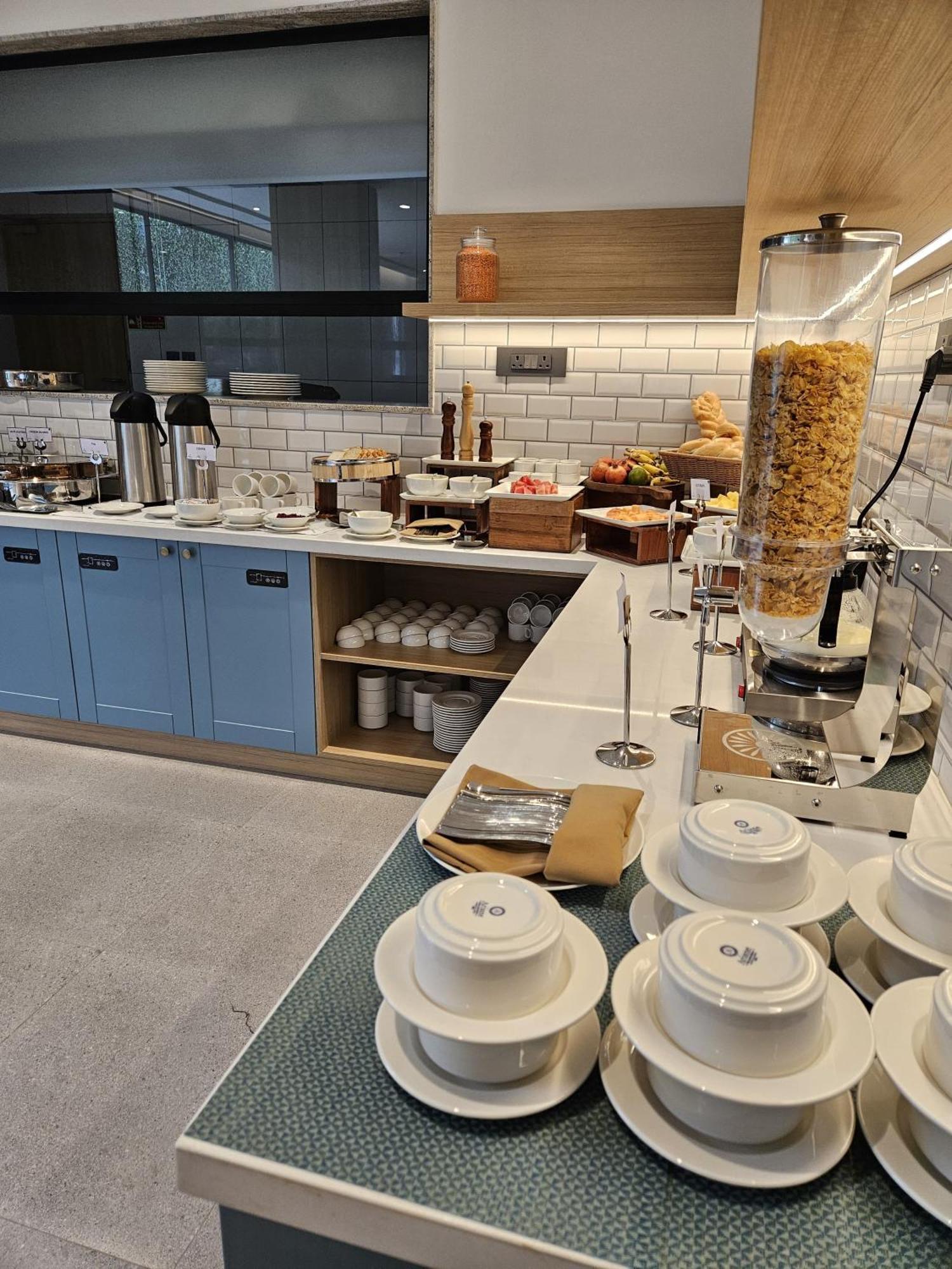 Park Inn & Suites By Radisson Thrissur East Fort Екстериор снимка