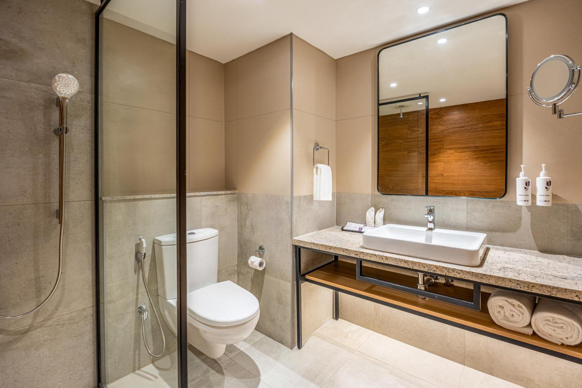 Park Inn & Suites By Radisson Thrissur East Fort Екстериор снимка